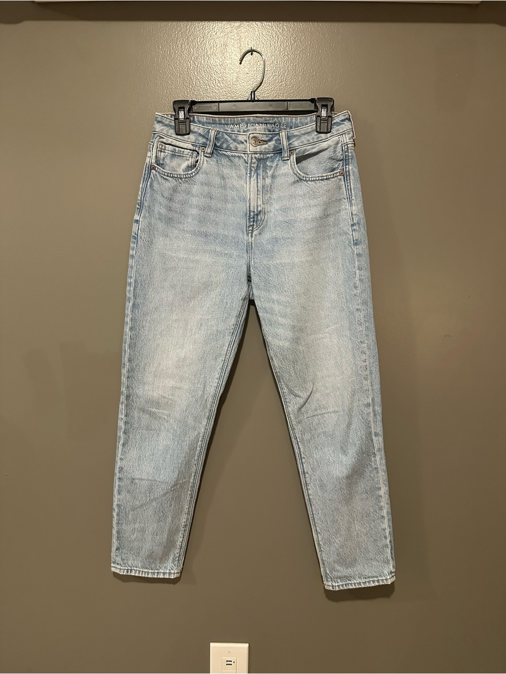 American Eagle Outfitters Light Blue Boyfriend Jeans